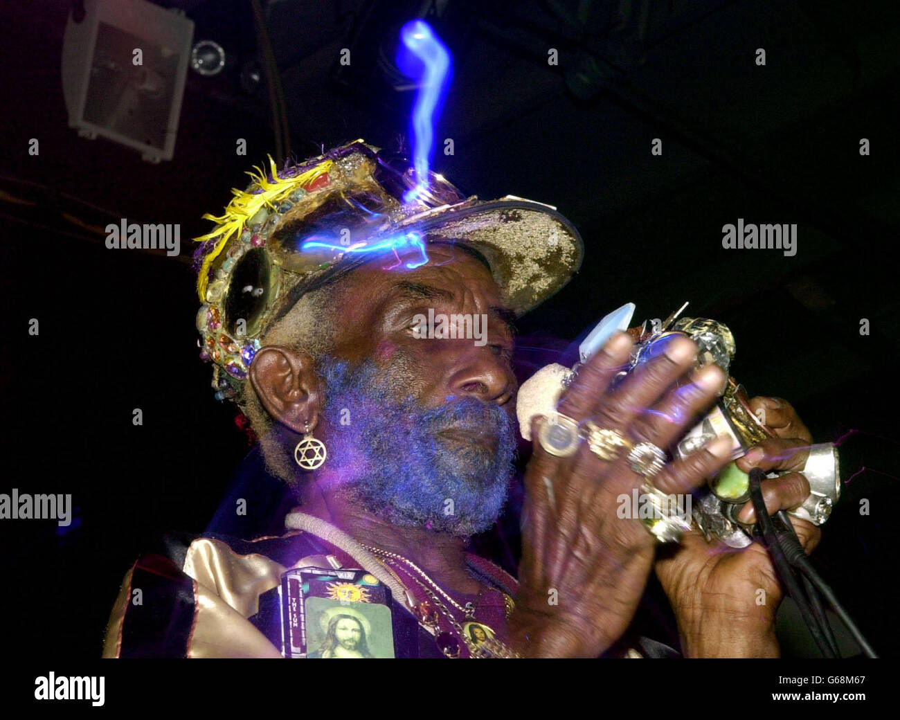 Im reggae stil Fotos und Bildmaterial in hoher Auflösung Alamy