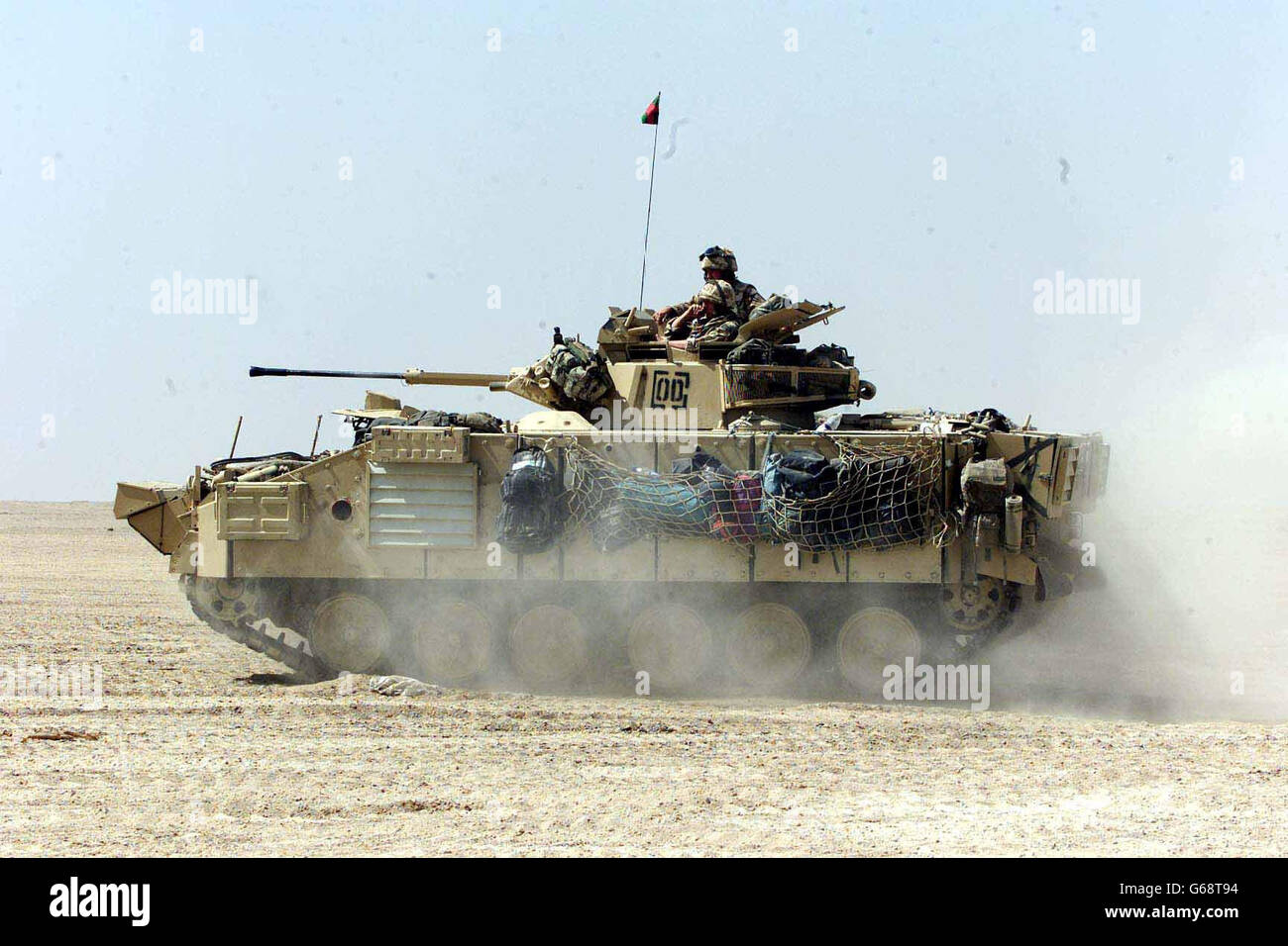 Royal Fusiliers in der Wüste von Kuwait. Bild zur Verfügung gestellt 27/03/03 von Mitgliedern des Royal Regiment of Fusiliers in der kuwaitischen Wüste. Stockfoto
