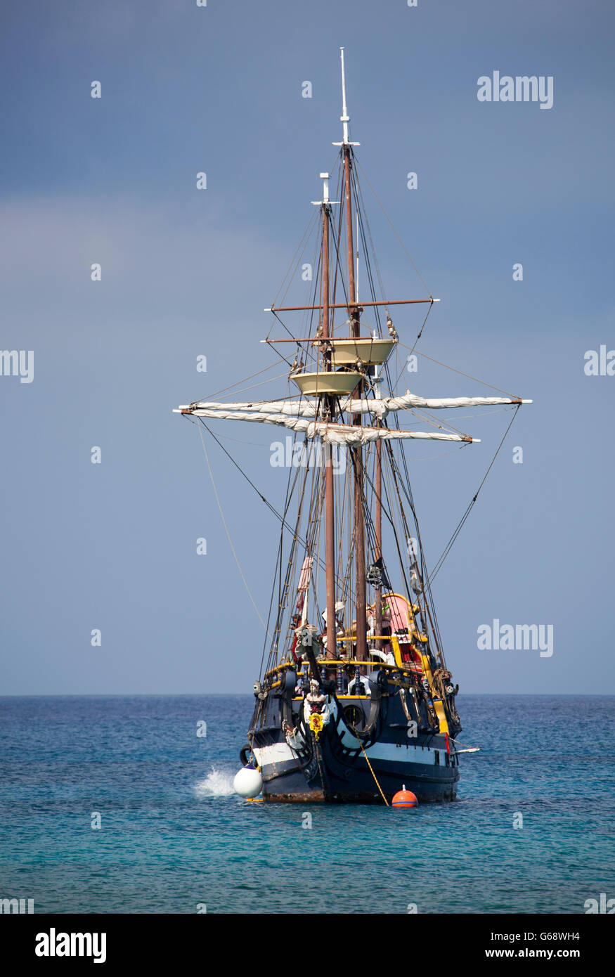 Die Nachbildung eines Piratenschiffes, die touristische Attraktion in Grand Cayman (Kaimaninseln). Stockfoto