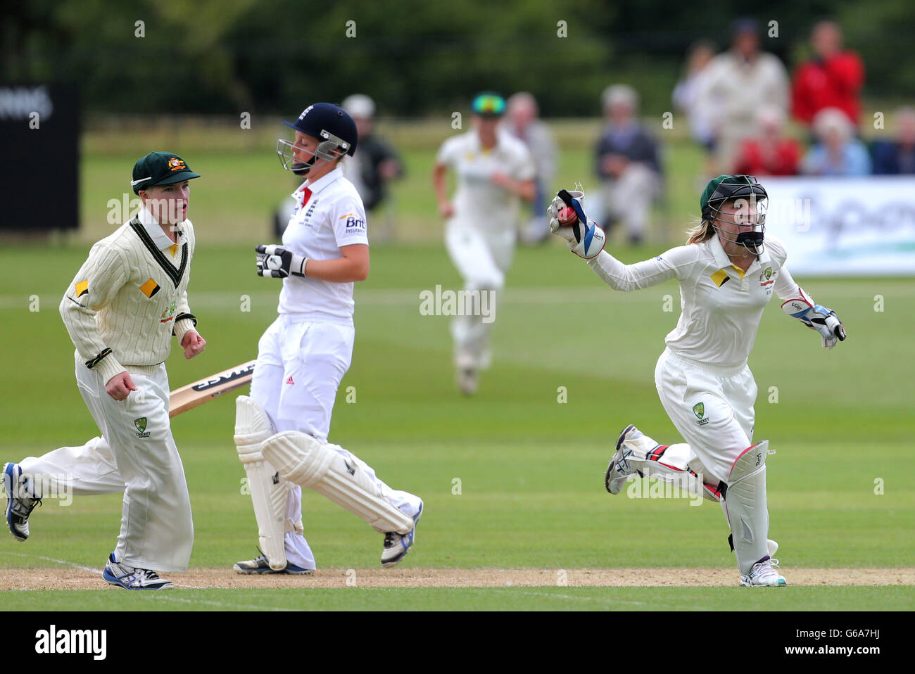 Fussball - erste Damen Asche Testspiel - England Frauen V Australia Women - Tag 3 - Wormsley Cricket Ground Stockfoto