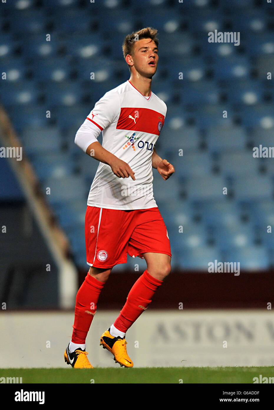 Fußball - NextGen Series - Quarter Final - Aston Villa V Olympiakos Piräus - Villa Park Stockfoto