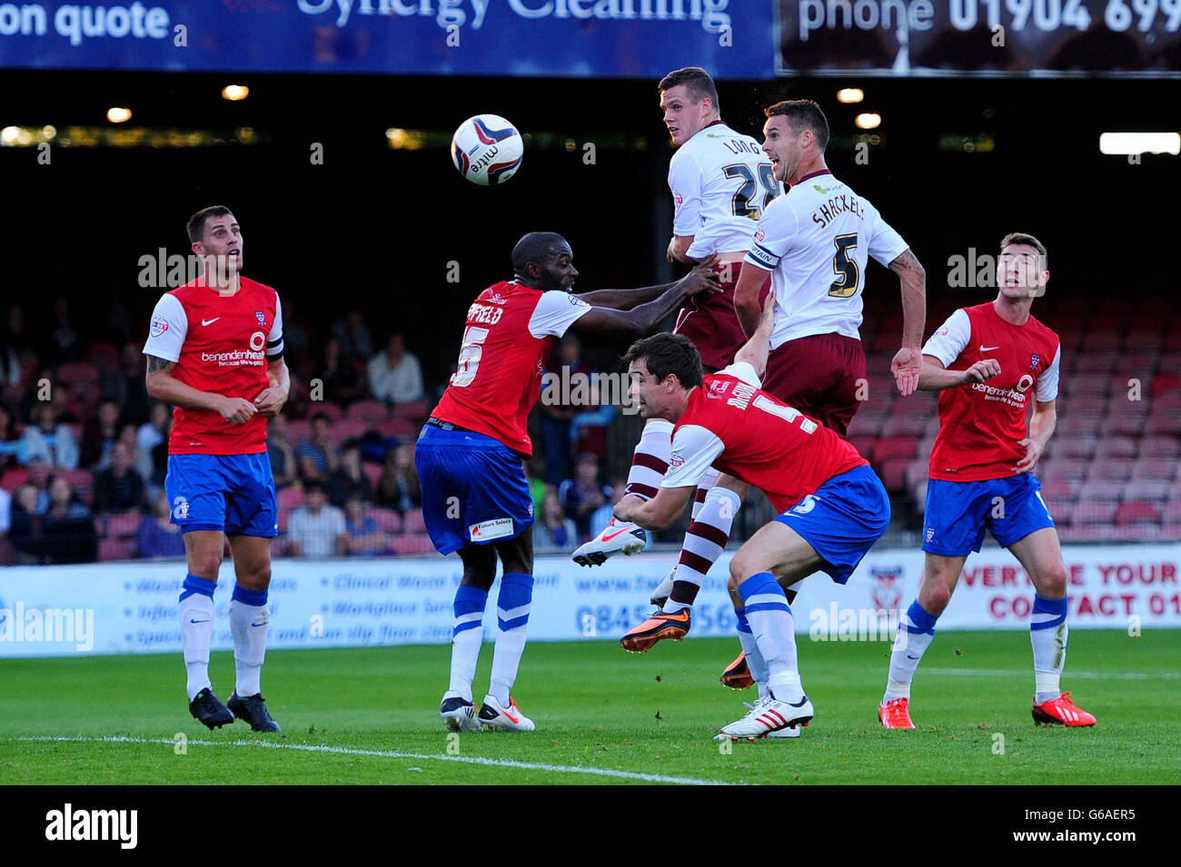 Fußball - Capital One Cup - erste Runde - York City V Burnley - Bootham Cresent Stockfoto