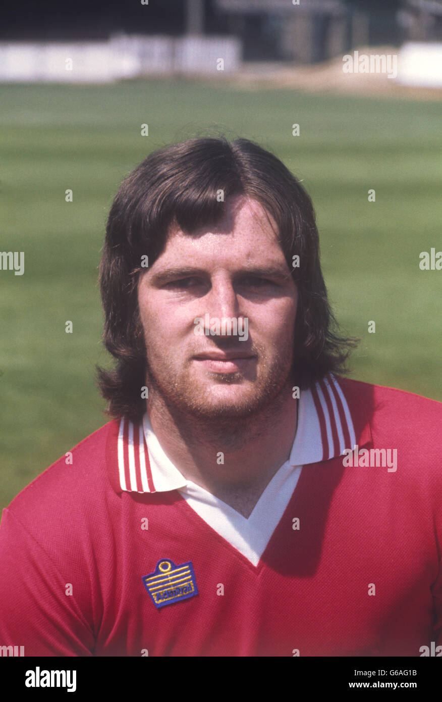 Vor der Saison 1977-78 posiert der Swindon Town-Verteidiger Steve Aizlewood für die Kamera. Stockfoto