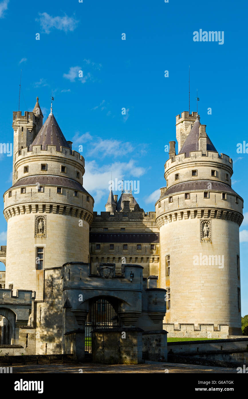 Die mittelalterliche Burg in Pierrefonds, Wald von Compiegne, Oise, Picardie, Frankreich Stockfoto