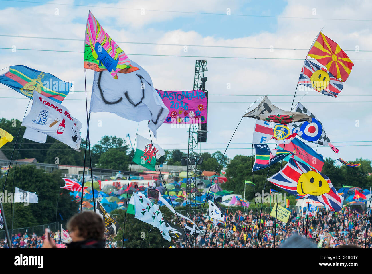 Glastonbury, Somerset, UK. 24. Juni 2016. ZZ Top Spielen der Pyramide-Bühne - 2016 Glastonbury Festival, würdig Farm Glastonbury. Bildnachweis: Guy Bell/Alamy Live-Nachrichten Stockfoto