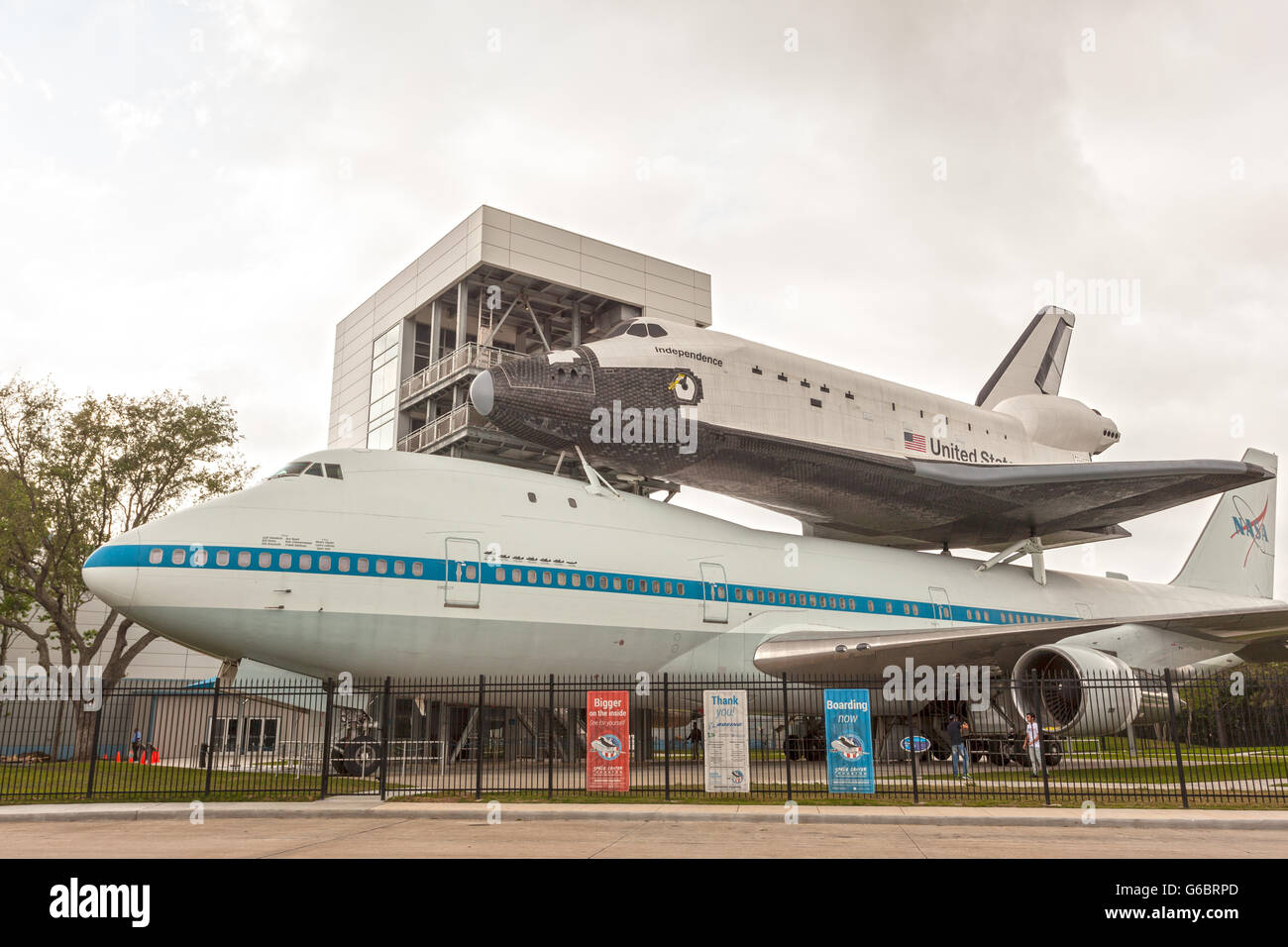 Shuttle-Unabhängigkeit und Träger-Flugzeuge bei der NASA Center in Houston Stockfoto