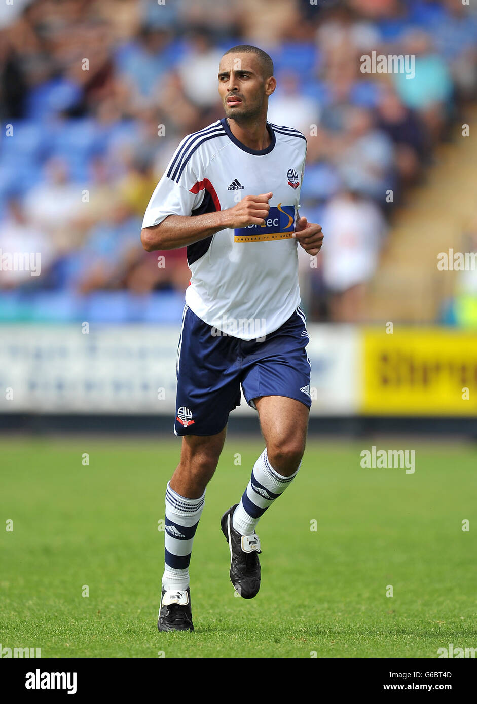 Fußball - vor der Saison freundlich - Shrewsbury Town / Bolton Wanderers - New Meadow. Darren Pratley, Bolton Wanderers Stockfoto