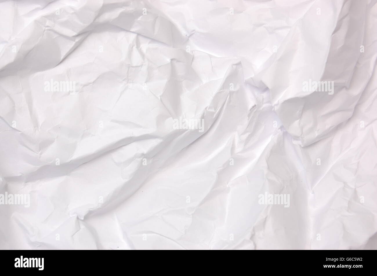Eine faltige weißes Blatt Papier Stockfoto
