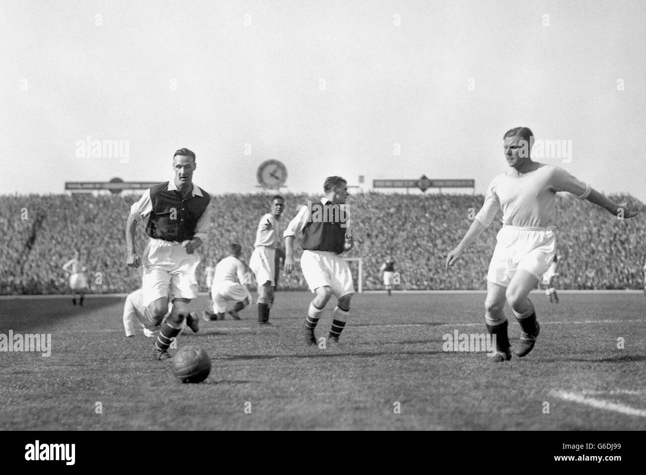 Fußball - Football League Division One - Arsenal gegen Manchester City - Highbury Stockfoto
