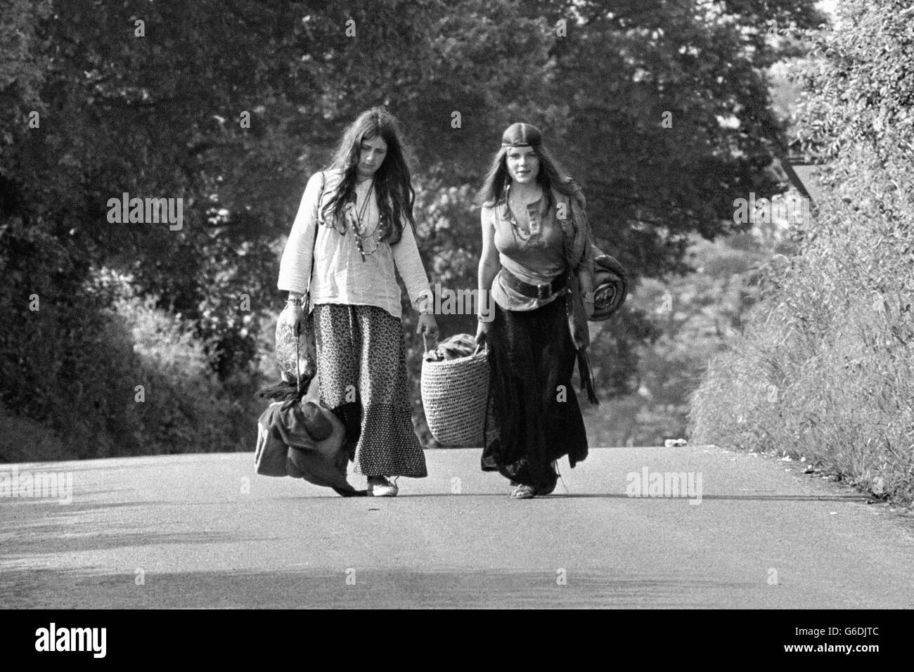 Glastonbury Festival 1971 - Worthy Farm - Pilton, Somerset. Zwei Glastonbury-Festivalbesucher. Stockfoto