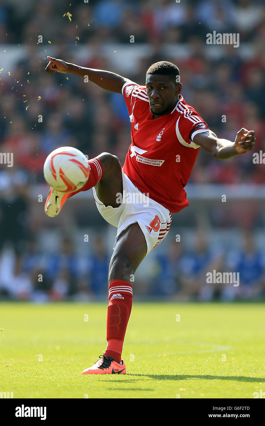 Fußball - Sky Bet Championship - Nottingham Forest / Derby County - City Ground. Guy Moussi, Nottingham Forest. Stockfoto