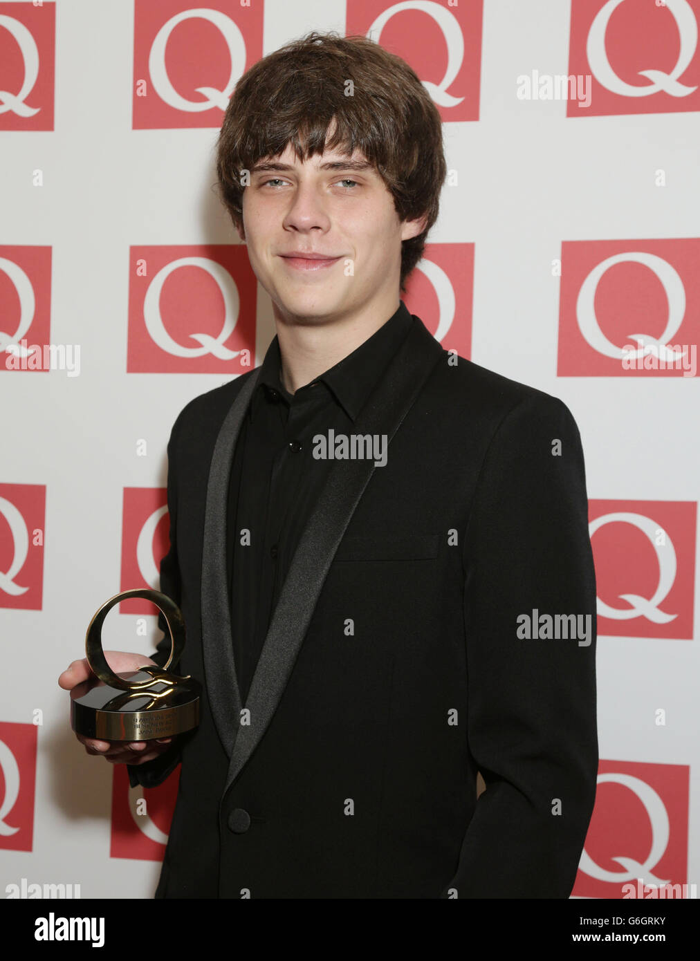 Q Awards 2013 - London. Jake Bugg mit seinem Best New Act Award bei den Q Awards im Grosvenor House Hotel, Park Lane, im Zentrum von London. Stockfoto