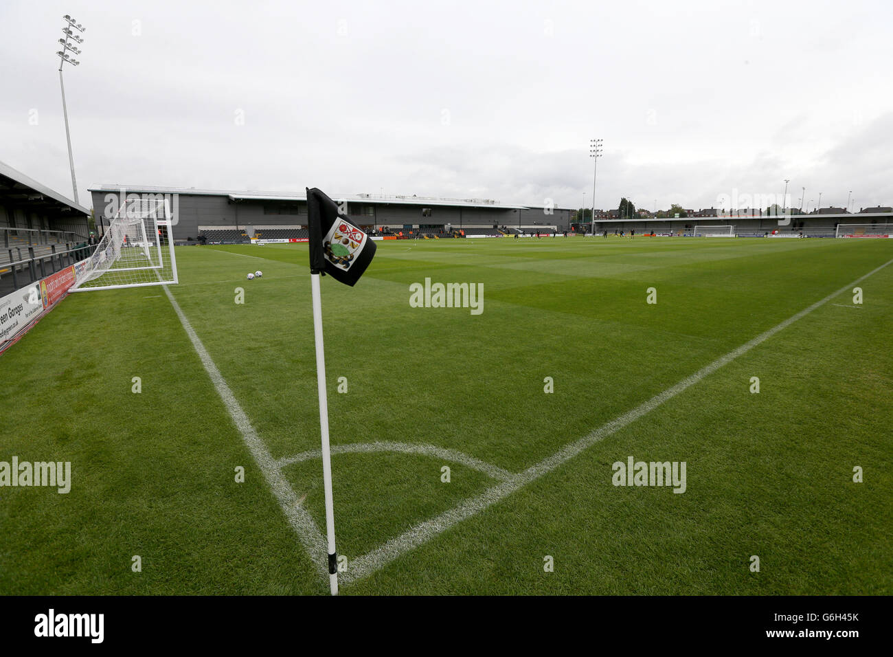 Fußball - Skrill Football Conference - Barnett / Wrexham - Hive Stadium. Eine allgemeine Ansicht des Hive Stadions, Heimat von Barnett Stockfoto