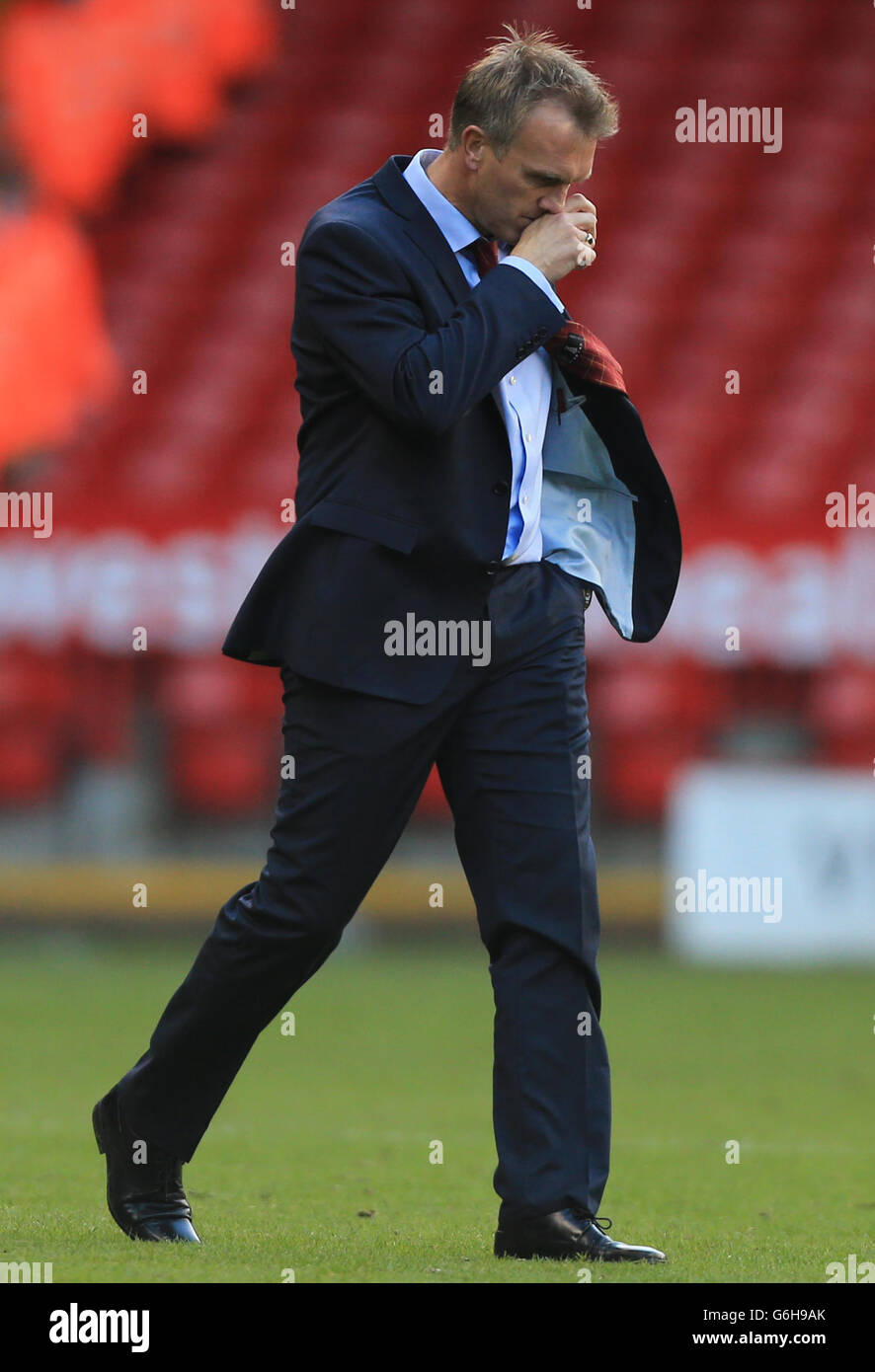 Crewe Alexandras Manager Steve Davis zeigt seine Dejektion nach der 3.1-Niederlage gegen Sheffield United Stockfoto