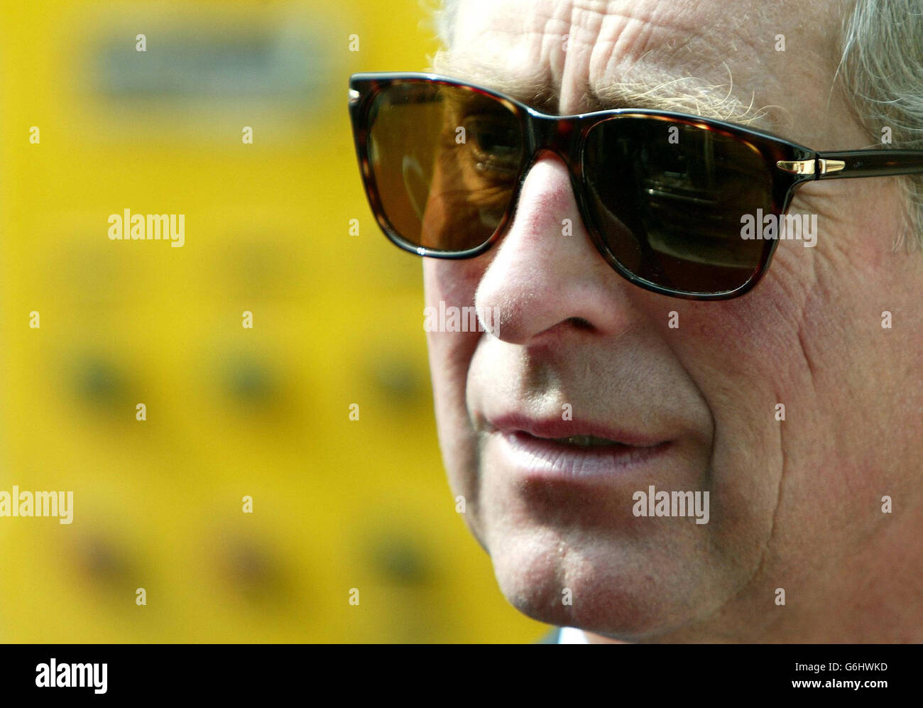 Prinz charles verbringt den tag Fotos und Bildmaterial in hoher