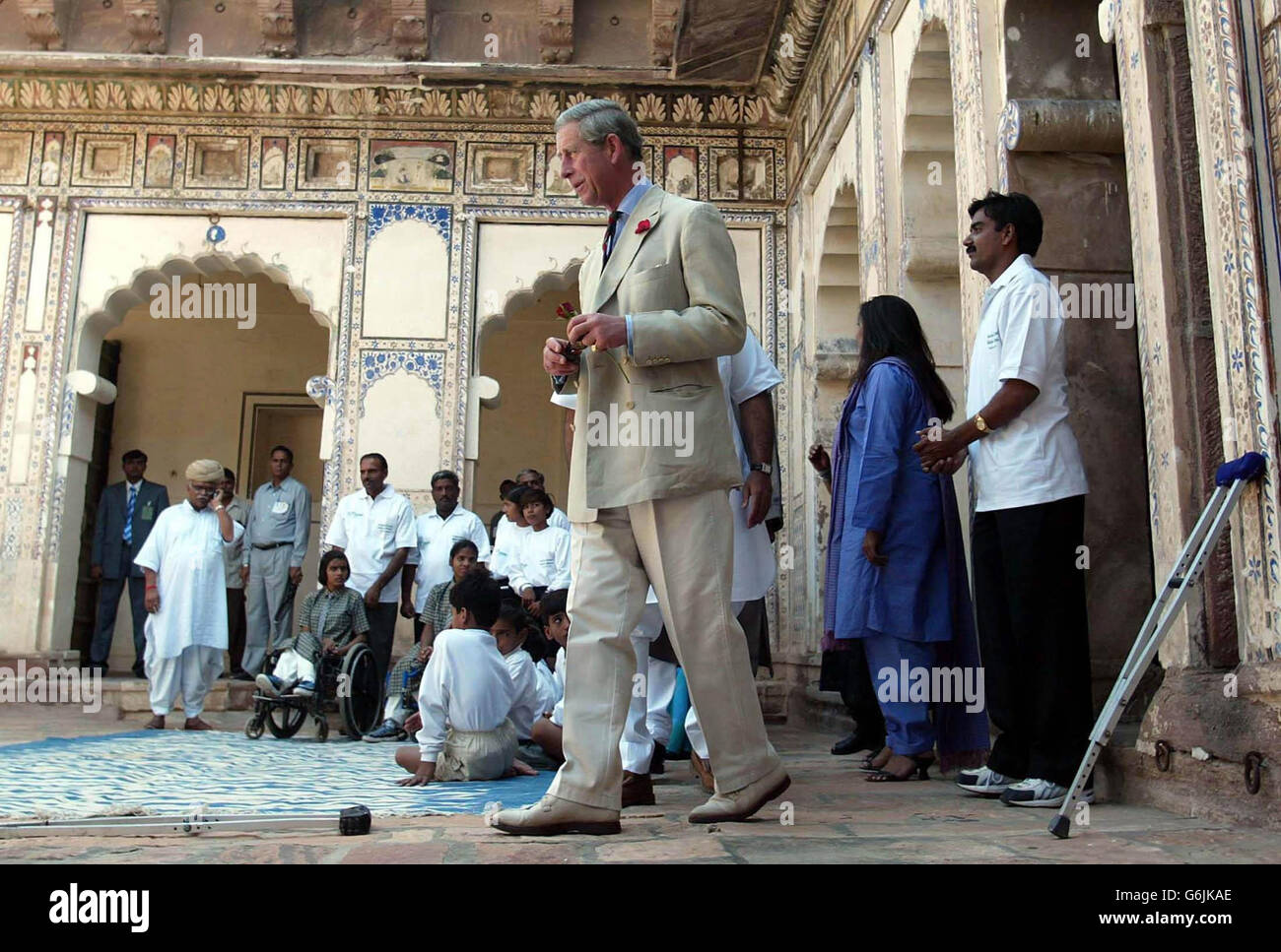 Der Prinz von Wales nimmt an einer Veranstaltung Teil, die von der britischen Charity Polio Children organisiert wird, während seines Besuchs im Mehrangarh Fort in Jodhpur, Rajasthan. Der Prinz von Wales ist auf einer offiziellen neuntägigen Tour durch Indien. Stockfoto