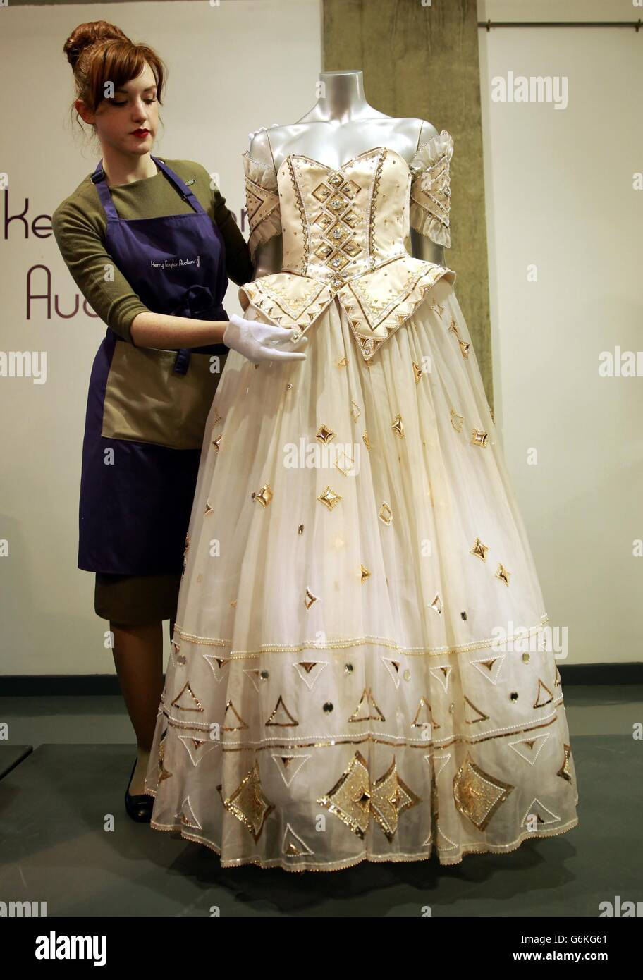 Prinzessin von Wales Kleid versteigert werden Stockfoto