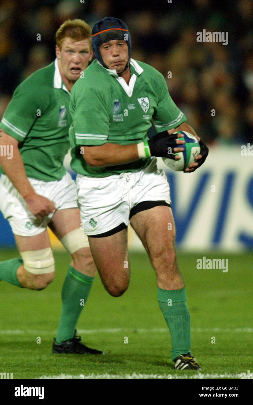 Alan Quinlan aus Irland in Aktion während der Rugby-Weltmeisterschaft 2003 in Australien. Stockfoto