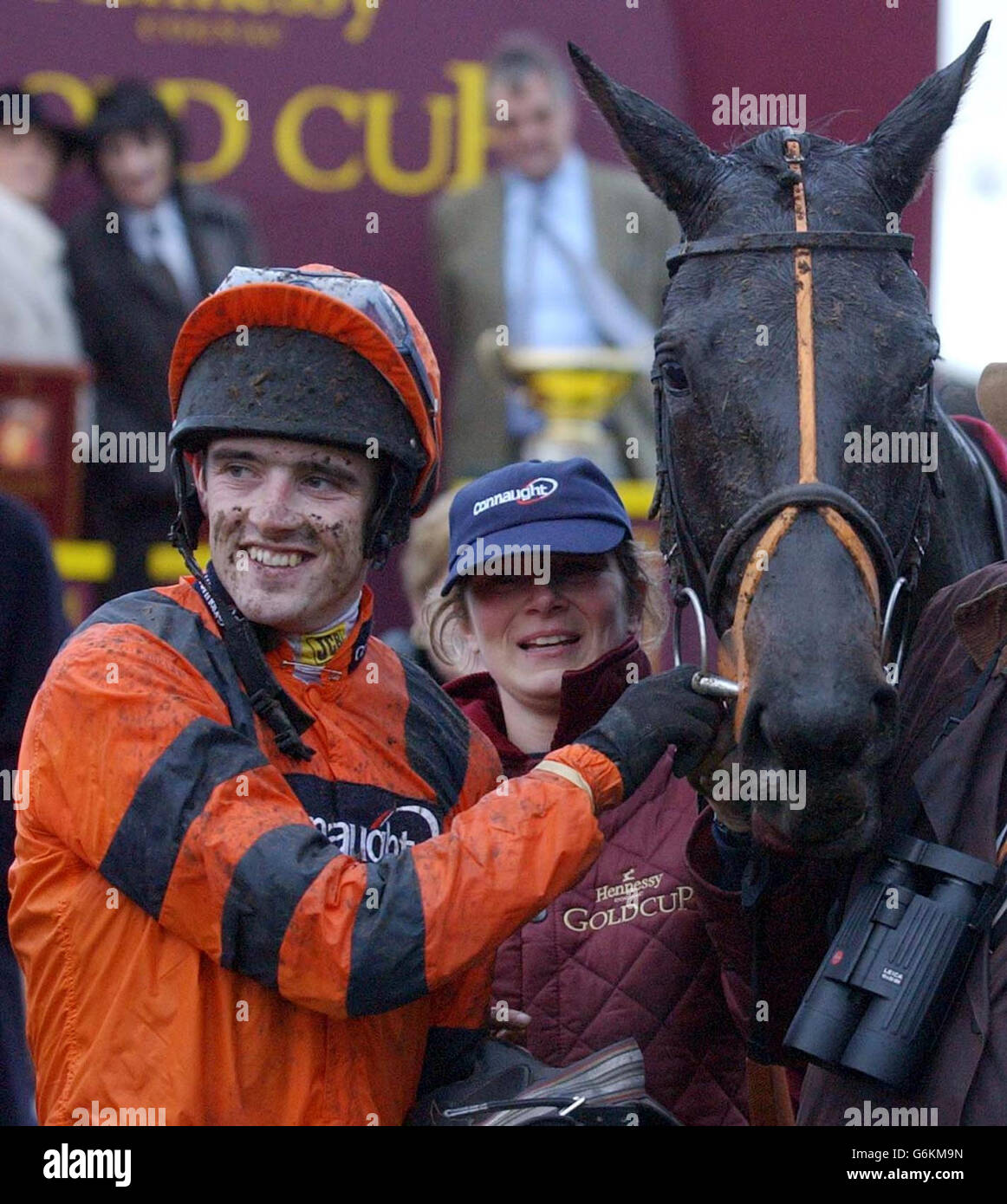 Starker Flow und Jockey Ruby Walsh nach dem Gewinn des Hennessy Cognac Gold Cup in Newbury. Stockfoto