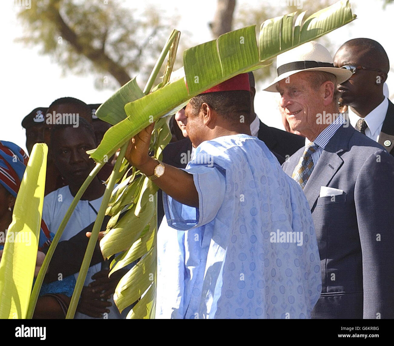 Der Herzog von Edinburgh besucht das Commonwealth People's Forum in Abuja, Nigeria, am Eröffnungstag des Commonwealth Heads of Governments Meetings. Stockfoto