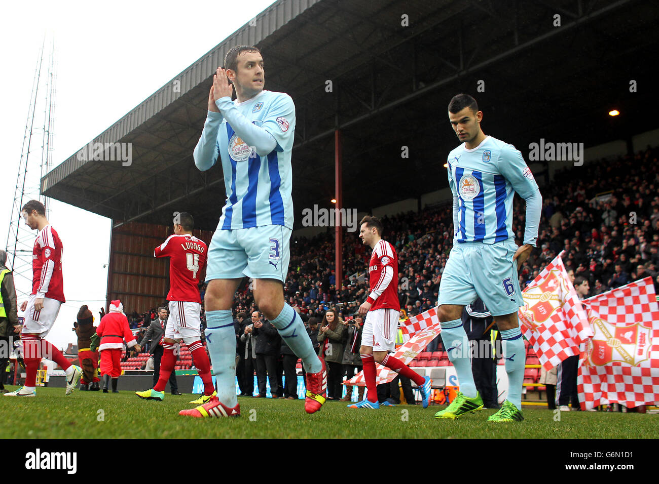 Fußball - Himmel Bet League One - Swindon Town gegen Coventry City - County Ground Stockfoto