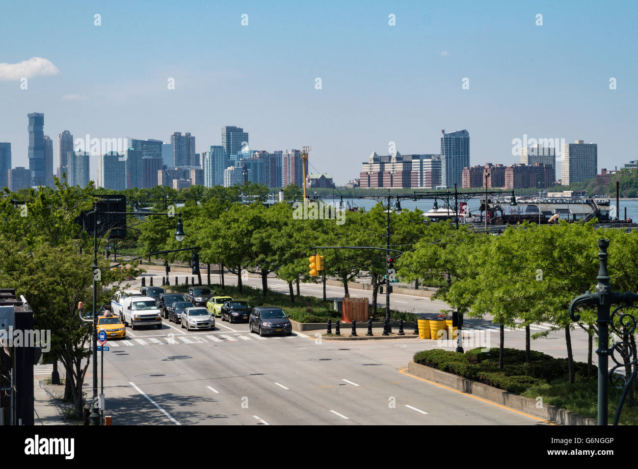 West Side Highway entlang des Hudson River, New York, USA Stockfoto
