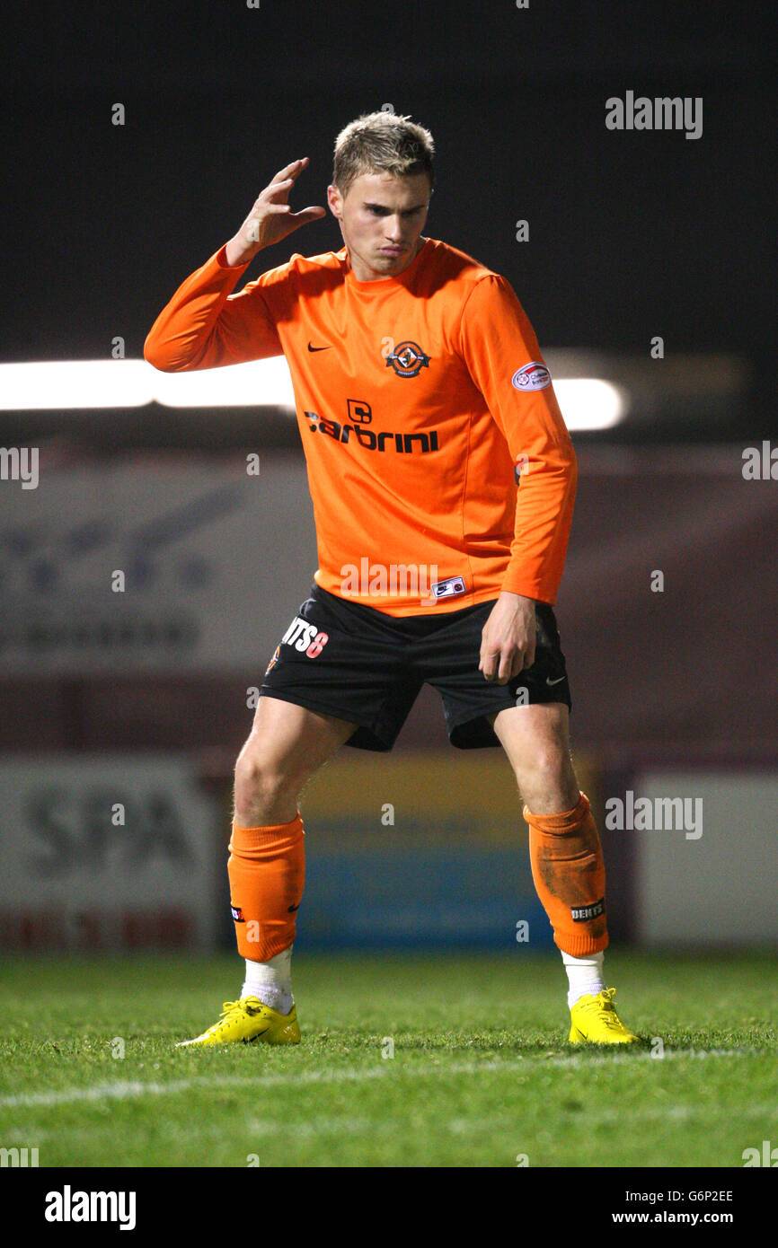 David Goodwillie von Dundee United feiert das Eröffnungstreffer während des Spiels der Scottish Premier League der Clydesdale Bank im Douglas Park, Hamilton. Stockfoto