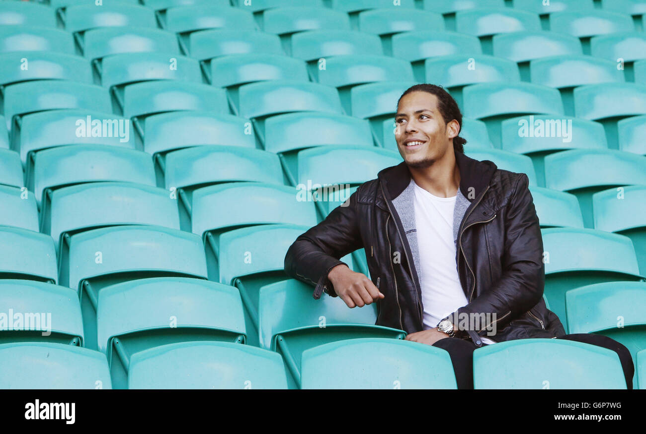 Celtics Virgil Van Dijk Stockfotos Celtics Virgil Van Dijk