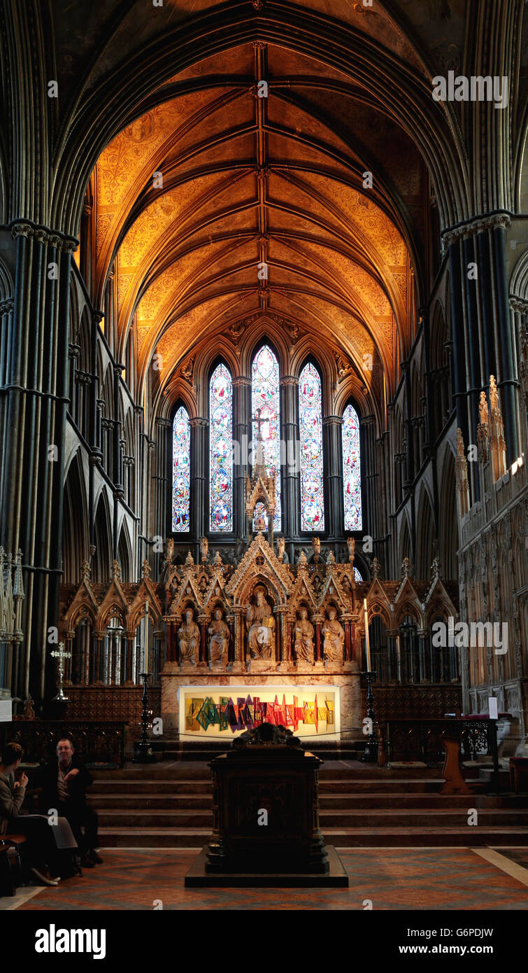 Ein allgemeiner Blick auf das Innere der Kathedrale von Worcester. Ein allgemeiner Blick auf das Innere der Kathedrale von Worcester Stockfoto