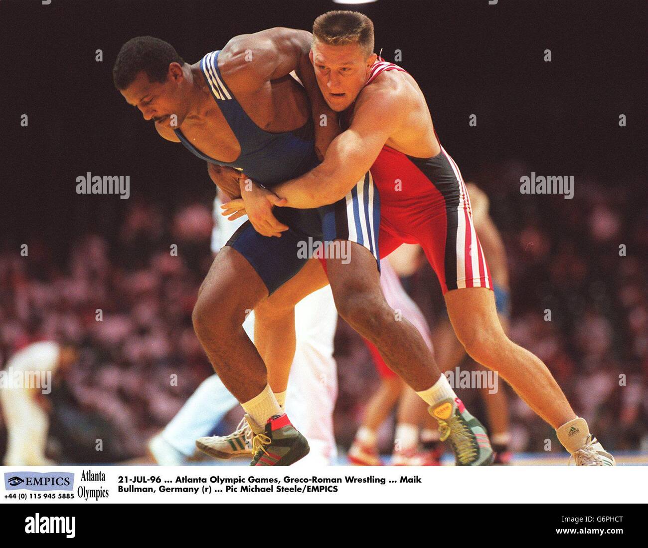 Olympische Spiele in Atlanta – griechisch-römisches Ringen der Männer. Maik  Bullman, Deutschland (r Stockfotografie - Alamy