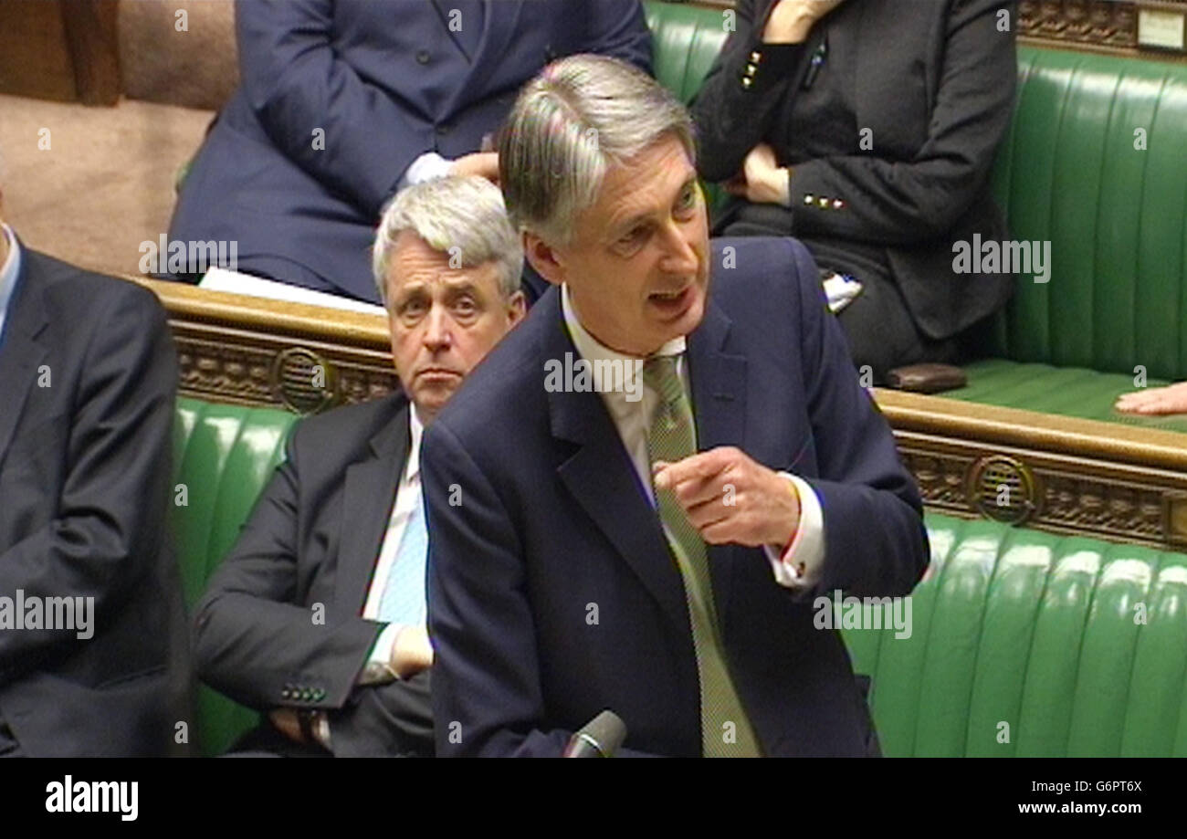 Verteidigungsminister Philip Hammond gibt im Londoner Unterhaus eine Erklärung zur Umstrukturierung der Streitkräfte ab. Stockfoto