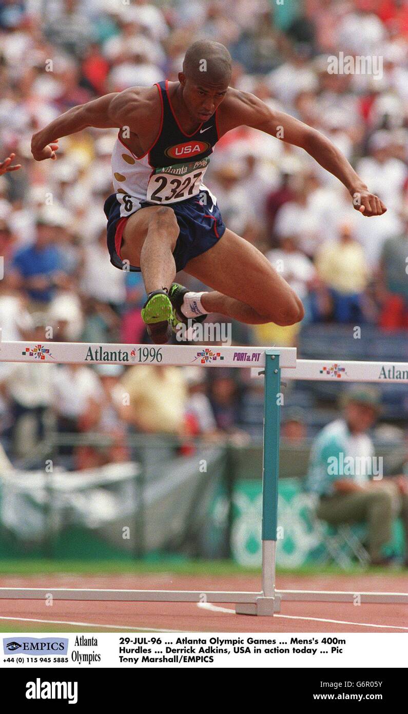 29-JUL-96. Die Olympischen Spiele In Atlanta. 400-m-Hürden für Herren. Derrick Adkins, USA heute in Aktion Stockfoto