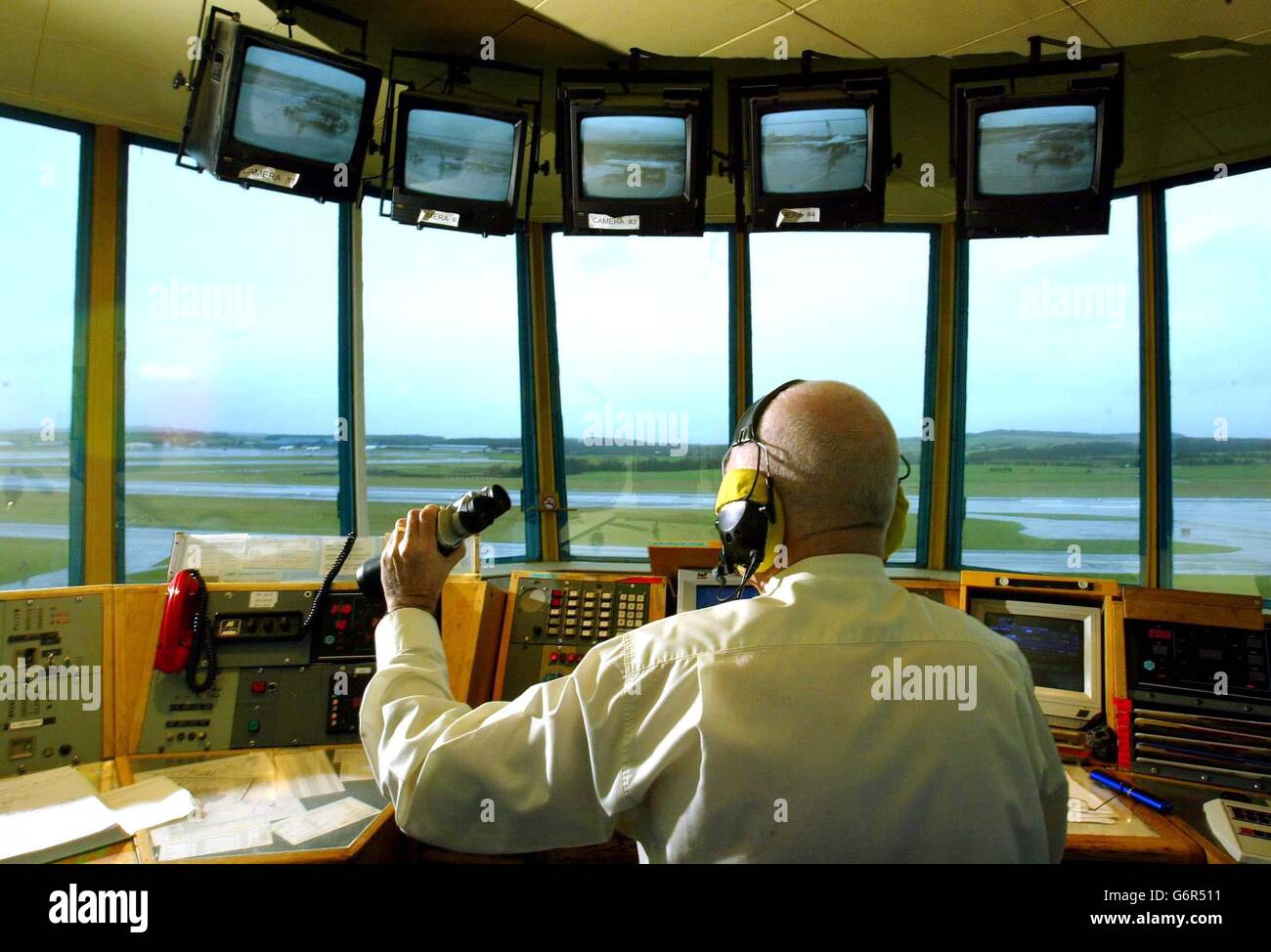 Ein Fluglotse in Glasgow, Prestwick International Airport. Stockfoto