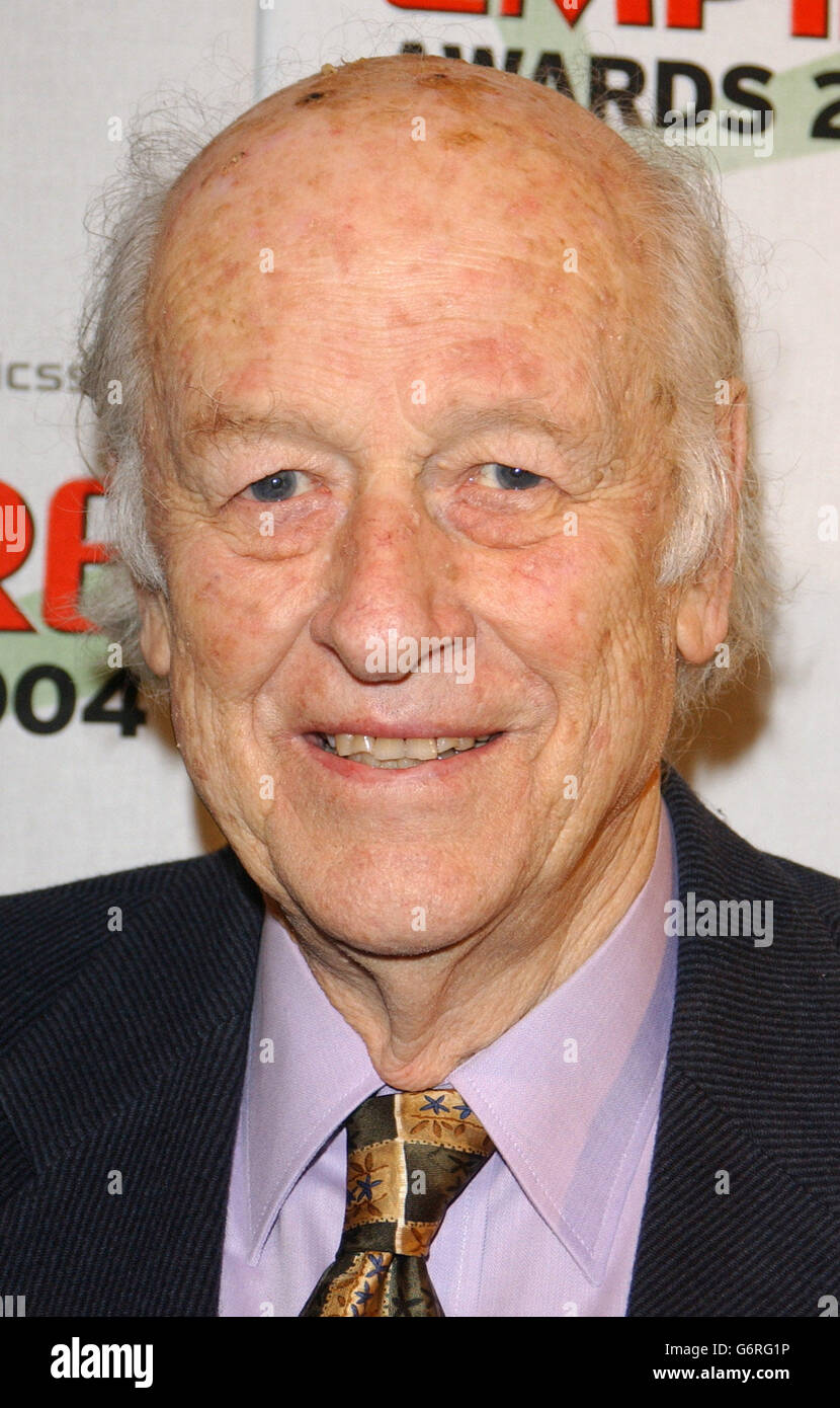 Ray Harryhausen während der Sony Ericsson Empire Film Awards im Dorchester Hotel im Zentrum von London. Die neunten jährlichen Auszeichnungen werden vom Empire Magazine organisiert und von der Öffentlichkeit gewählt. Stockfoto