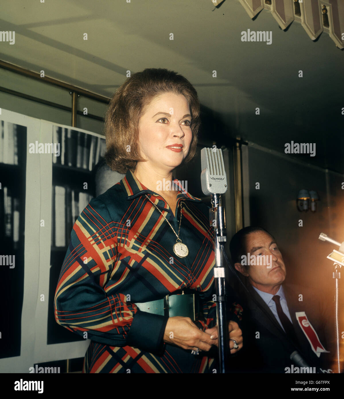 Shirley Tempel Schwarz Stockfotos Und Bilder Kaufen Alamy