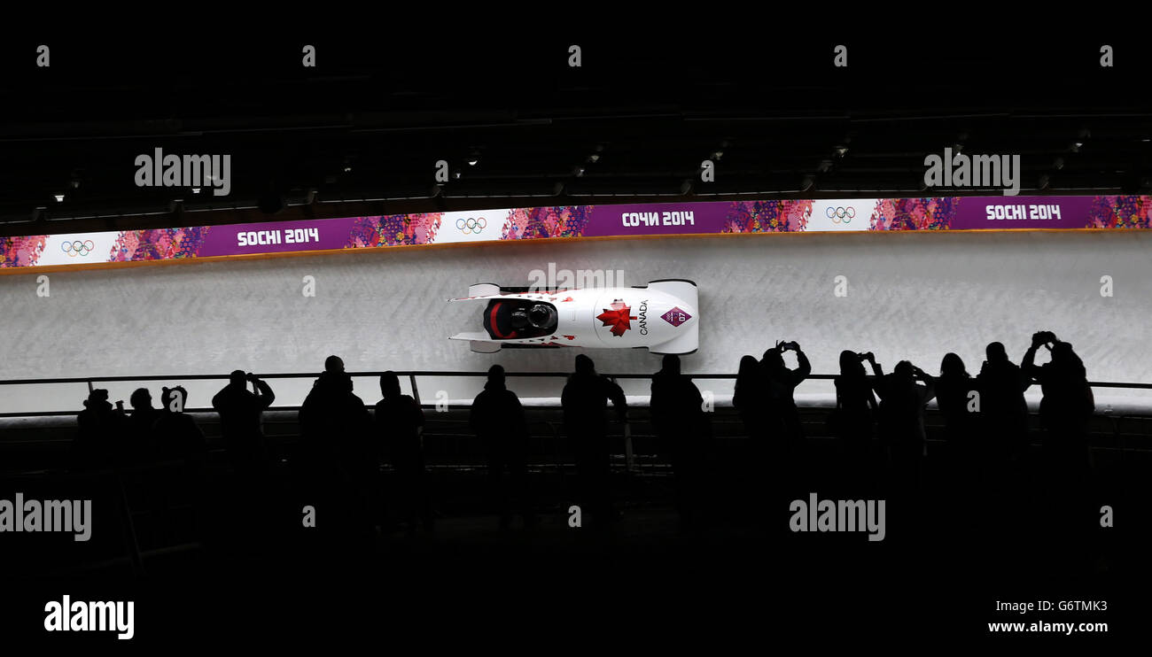 Kanadas Lyndon Rush und Lascelles Brown in Lauf 4 des Männer-Zweierboobsleigh während der Olympischen Spiele 2014 in Sotschi in Krasnaya Polyana, Russland. Stockfoto