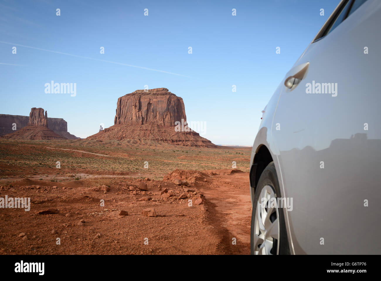 Die Fäustlinge, Mesa, roten Felsen im Monument Valley Navajo Tribal Park, Arizona, USA Stockfoto