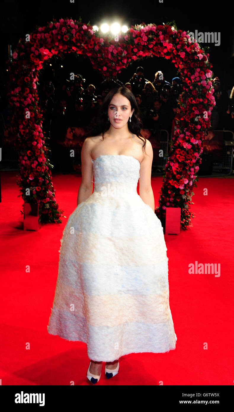 Jessica Brown Findlay bei der Premiere VON A New York Winter's Tale im Odeon Kensington, London. Stockfoto