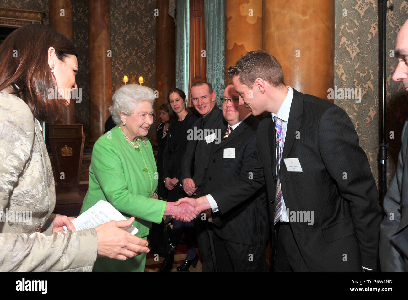 Royalty - Königin startet neue Royal Website - Buckingham Palace Stockfoto