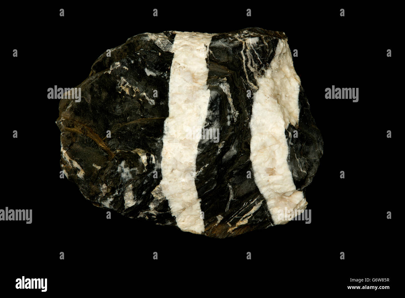 Kalkstein mit Calcit-Adern, Maryland, Steinbrüchen für Rip-rap Stockfoto