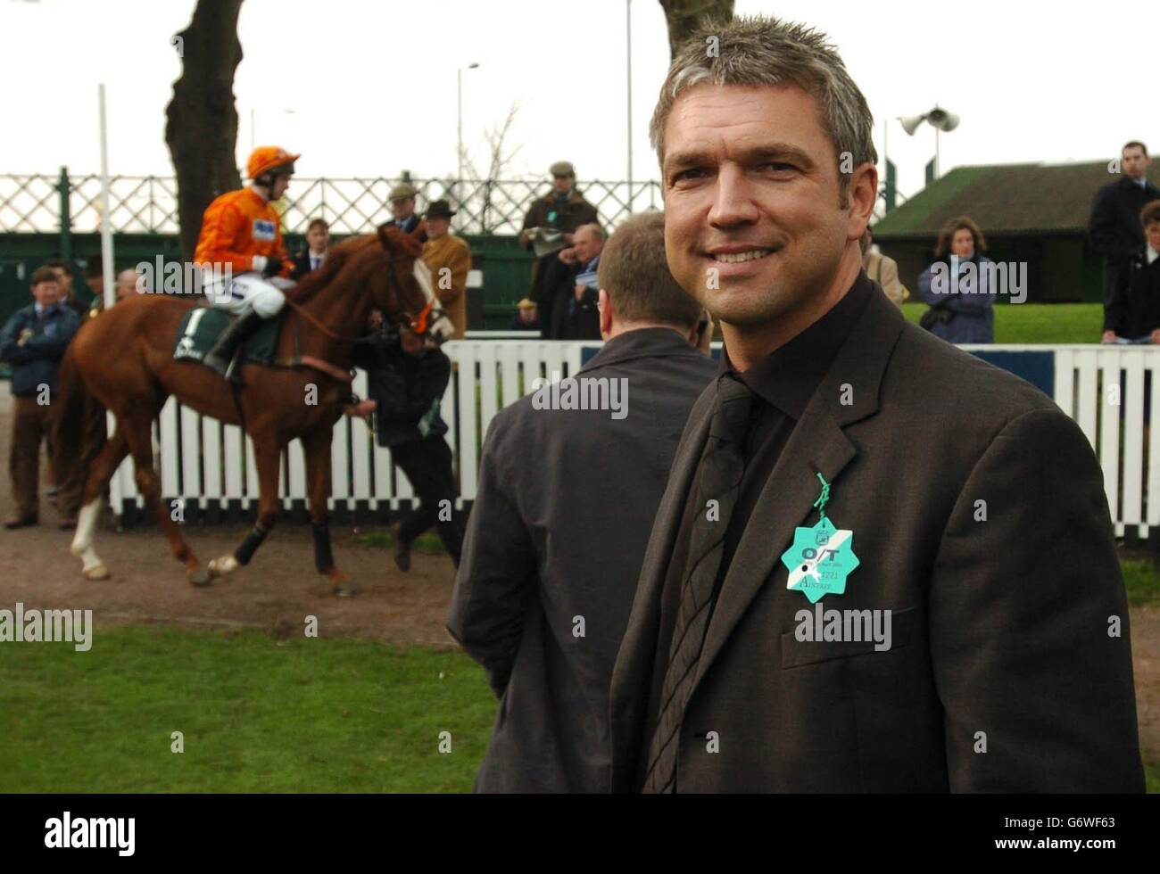 Alan miller aintree Fotos und Bildmaterial in hoher Auflösung Alamy