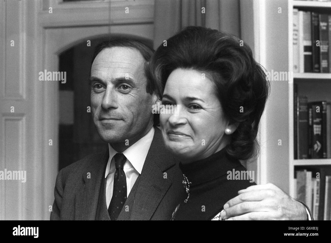 Ein Verlobungsbild des liberalen Führers Jeremy Thorpe und Marion Lady Harewood, die am 14. März 1973 in London geheiratet haben. Stockfoto