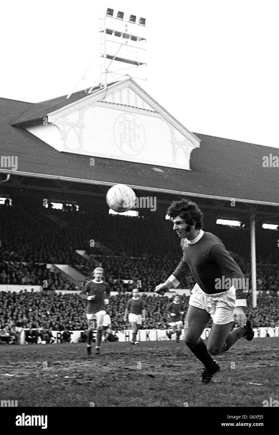 Ein neuer Name von Manchester United für die meisten Menschen im Süden ist Verteidiger Willie Watson, der in dieser Saison neu in der Fußball-Liga ist. Er ist ein Schotte von Motherwell, der sich durch die Juniorreihen von United entwickelt hat. Stockfoto