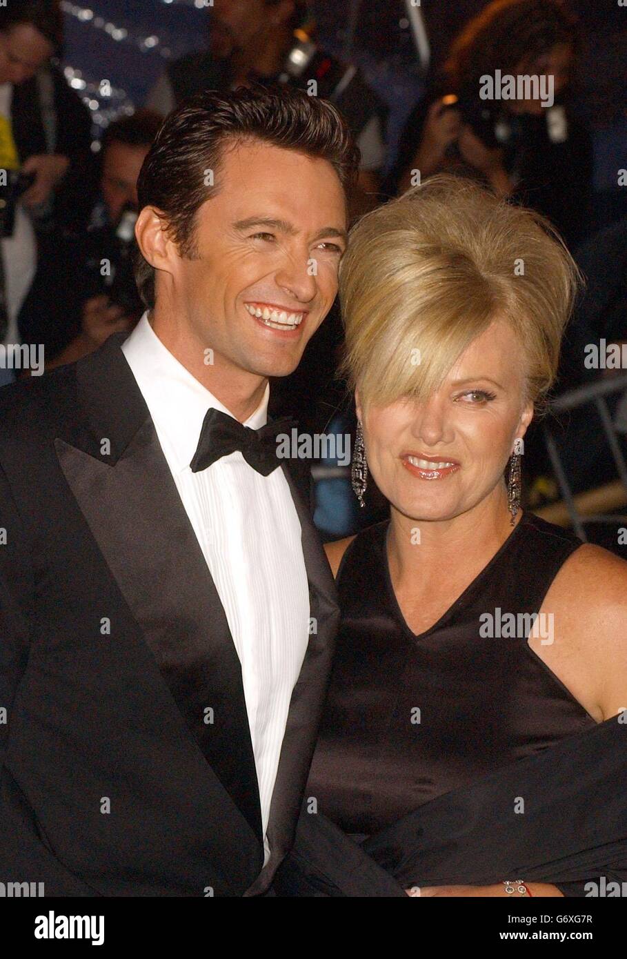 Der australische Schauspieler Hugh Jackman und seine Frau Deborra-Lee Furness kommen zur Costume Institute Gala Celebrating Dangerous Liasons: Fashion & Furniture im 18. Jahrhundert im Metropolitan Museum of Art in New York City an. Stockfoto