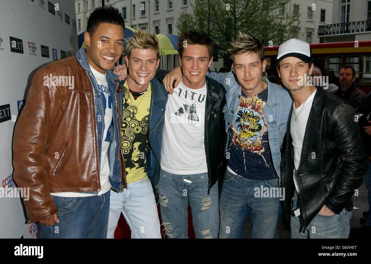 Die Boy Band Phixx Kommt Im Royal Lancaster Hotel Im Westen Londons Zu die-boy-band-phixx-kommt-im-royal-lancaster-hotel-im-westen-londons-zu
