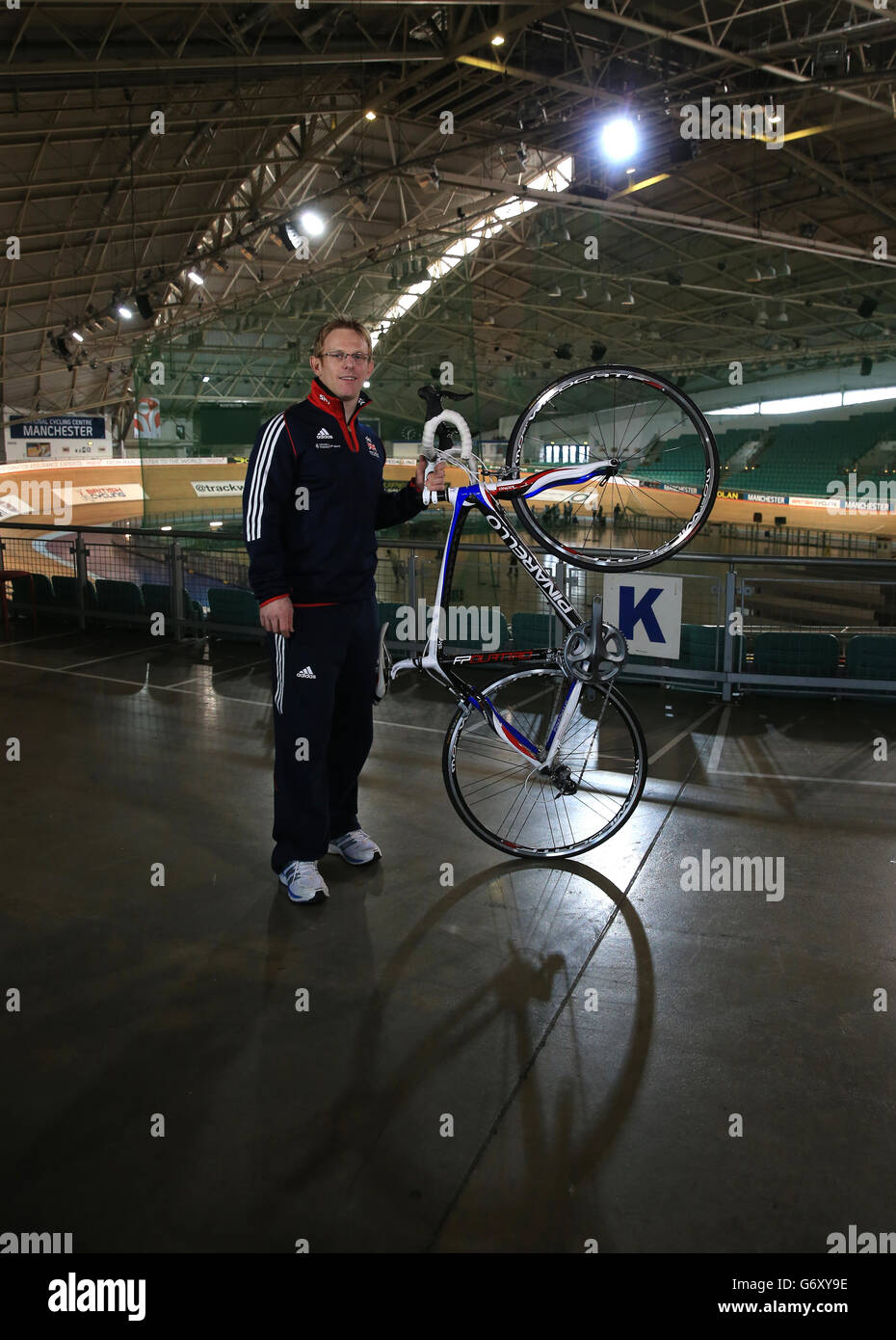 Jody Cundy Bronzemedaillengewinnerin aus London 2012 Paralympics posiert für den Fotografen während des Team GB para-Cycling Media Day im Manchester Velodrome, Manchester. DRÜCKEN SIE VERBANDSFOTO. Bilddatum: Mittwoch, 26. März 2014. Das Foto sollte lauten: Nick Potts/PA Wire Stockfoto