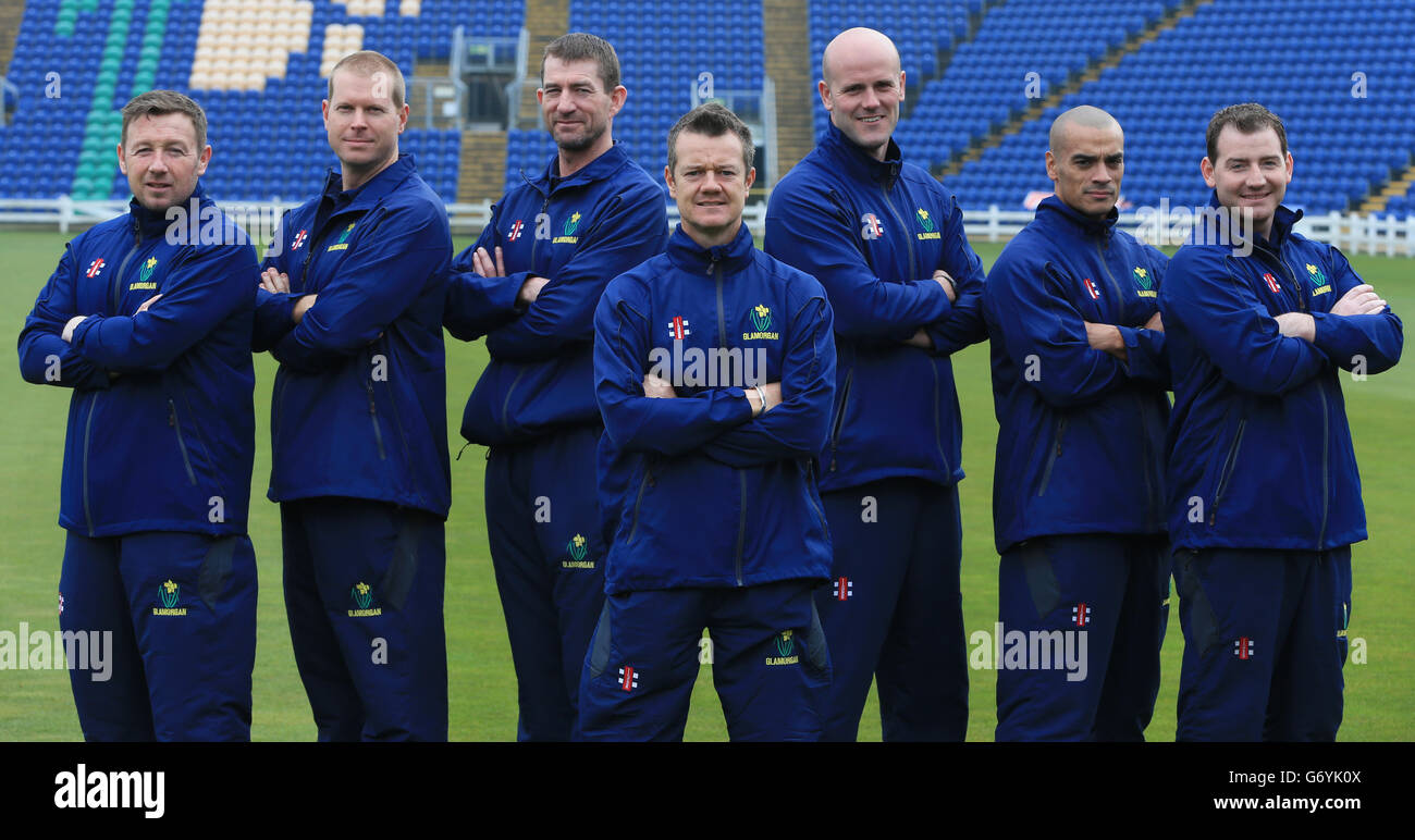 Glamorgan Coaching Staff (von links nach rechts) Robert Croft (Bowling Coach), Richard Almond (Academy Manager) Steve Watkin (Bowling Coach) Toby Radford (Head Coach) (David Harrison (Analyst) Rob Ahmun (S&C Coach) und Mark Rausa (Physio) während des Medientages im SWALEC Stadium, Cardiff. DRÜCKEN Sie VERBANDSFOTO. Bilddatum: Freitag, 28. März 2014. Bildnachweis sollte lauten: Nick Potts/PA Wire Stockfoto