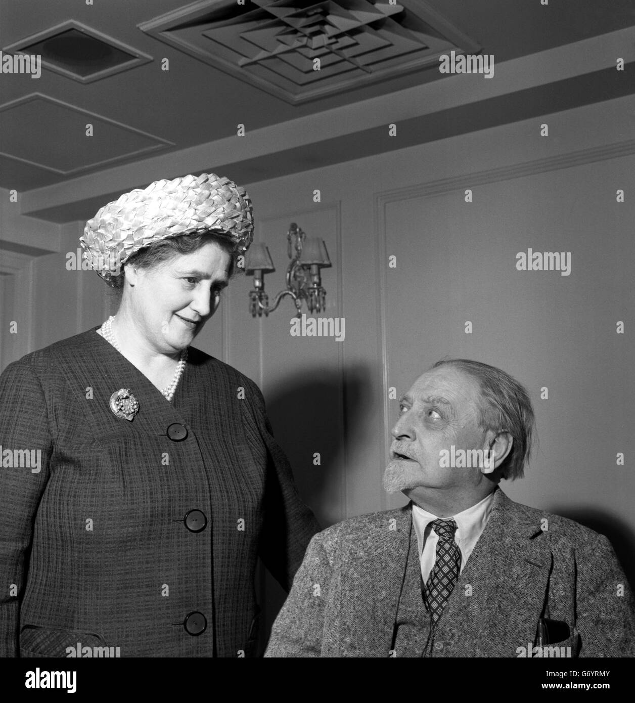 Literatur - Schotten Of The Year Award - Sir Compton MacKenzie - Westbury Hotel, London Stockfoto