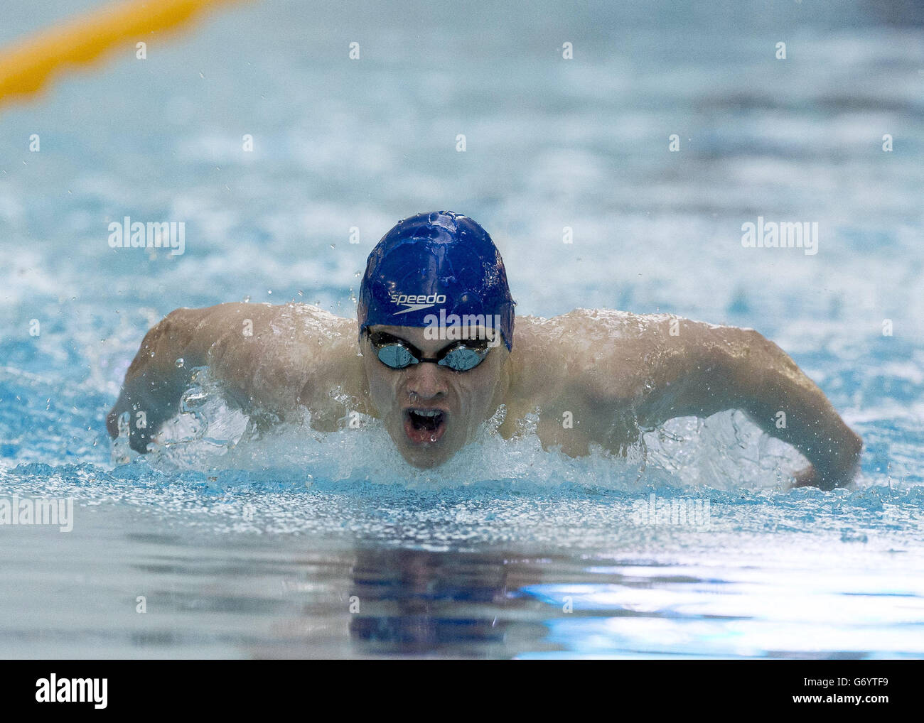 Michael Gunning tritt während der British Gas Swimming Championships 2014 im Tollcross International Swimming Center, Glasgow, im Mens op 200m Butterfly an. Stockfoto