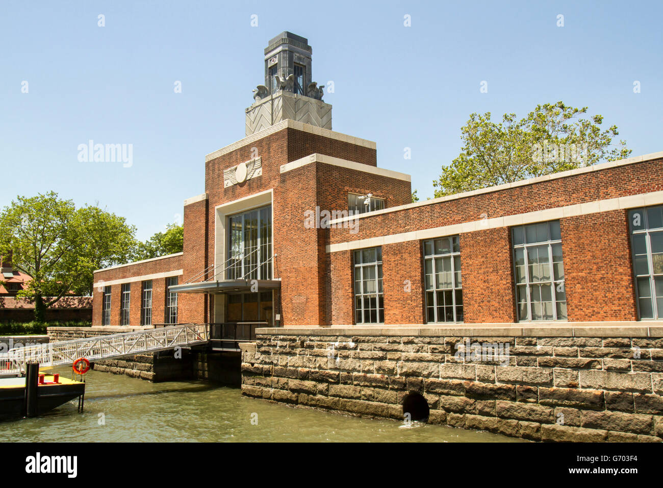 Historische Fähre bauen auf Ellis Island, New Jersey. Stockfoto